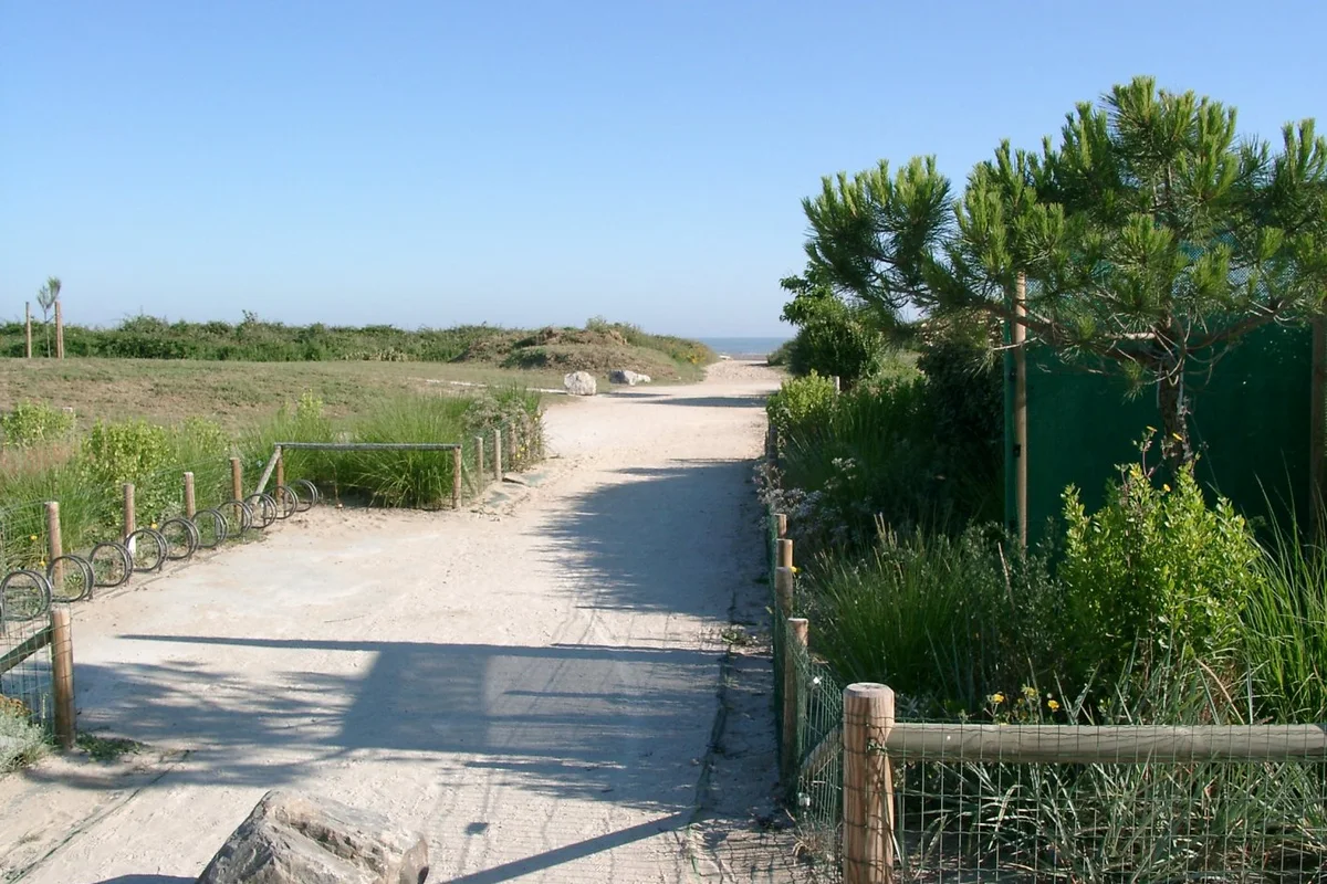 Accès à la plage de Merville-Franceville-Plage